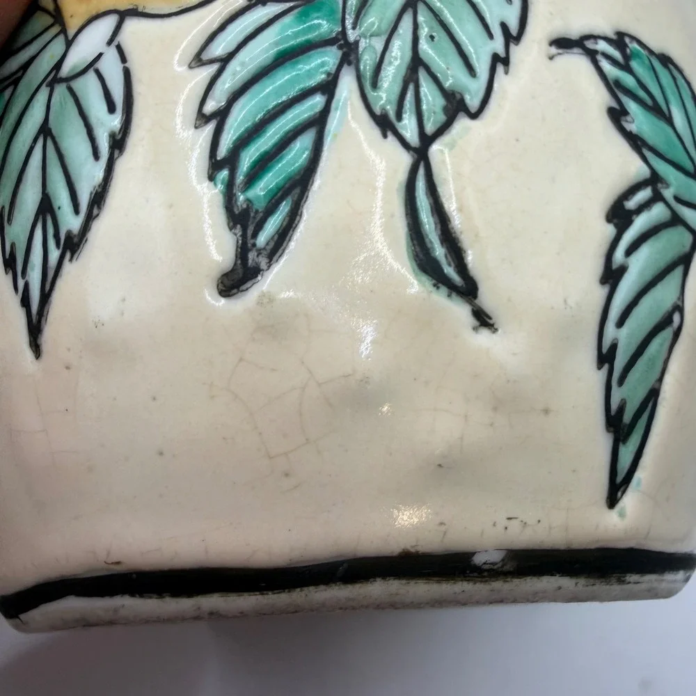 Vintage‎ Macau Hand Painted Porcelain Ginger Jar Floral Chinoiserie Decorative